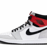 Air Jordan 1 Retro High OG "Light Smoke Grey"