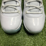 [PREOWNED] Size 9 Air Jordan 11 Retro "Legend Blue"