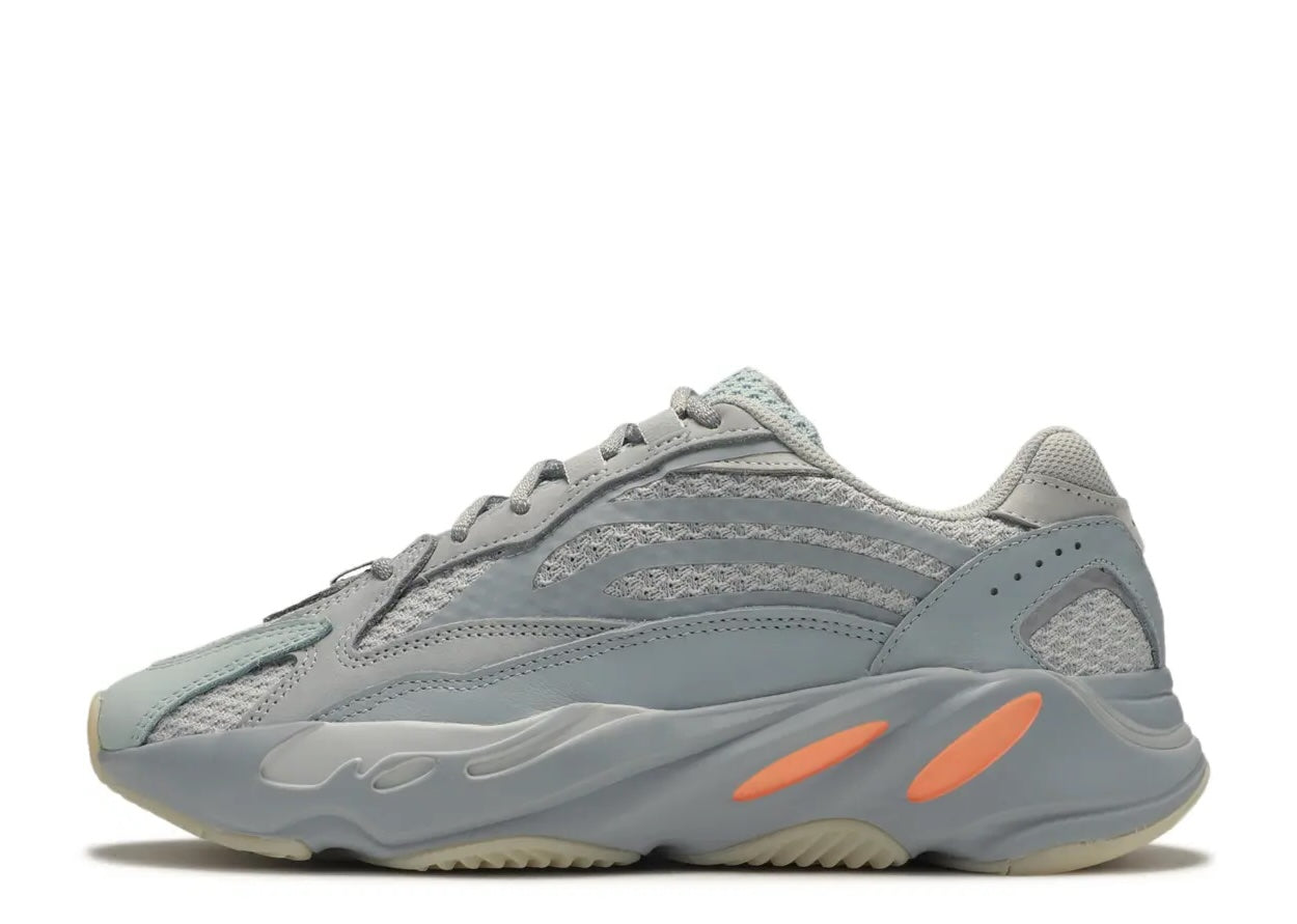 Yeezy 700 Outlined Yeezy 700 Outlined