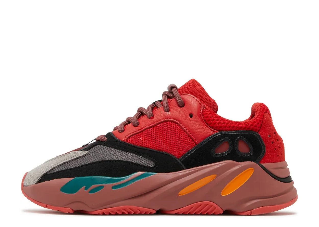 Yeezy Outlined Yeezy Outlined