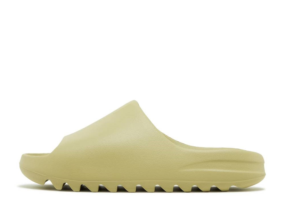 Yeezy Slide Outlined Yeezy Slide Outlined
